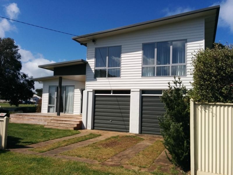 101 Bank Street, Port Fairy VIC 3284