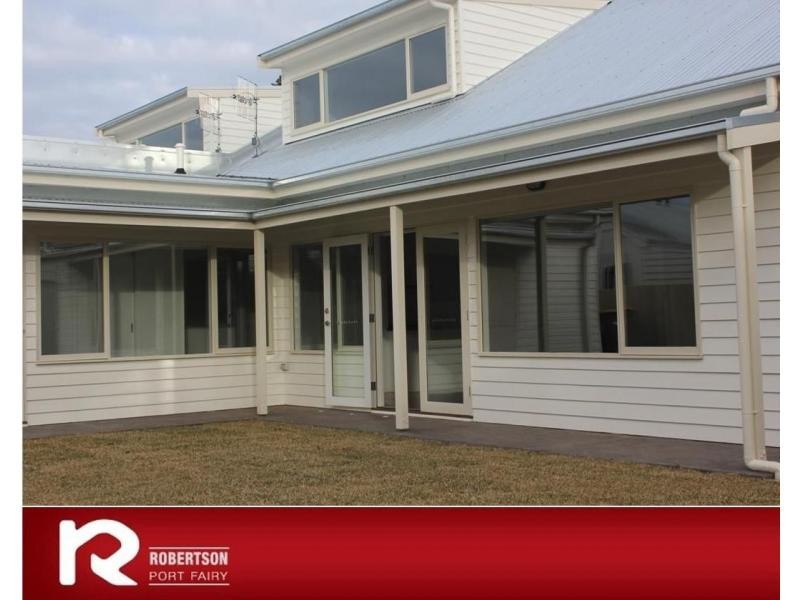 56 Cambell Street, Port Fairy VIC 3284