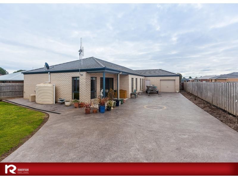 26 Baden Powell Drive, Port Fairy VIC 3284