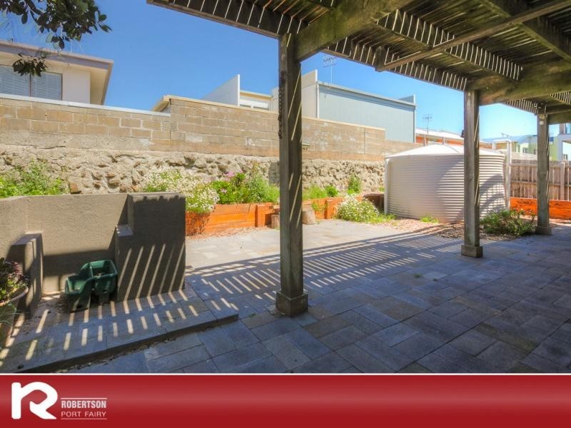 23 Reardon Street, Port Fairy VIC 3284