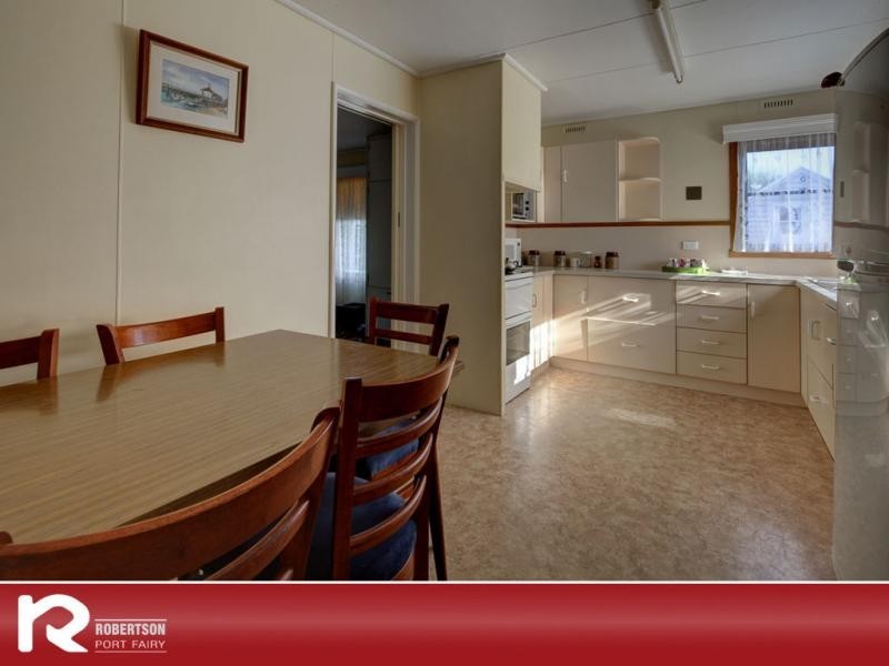 15 Albert Street, Port Fairy VIC 3284