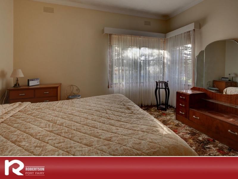 15 Albert Street, Port Fairy VIC 3284