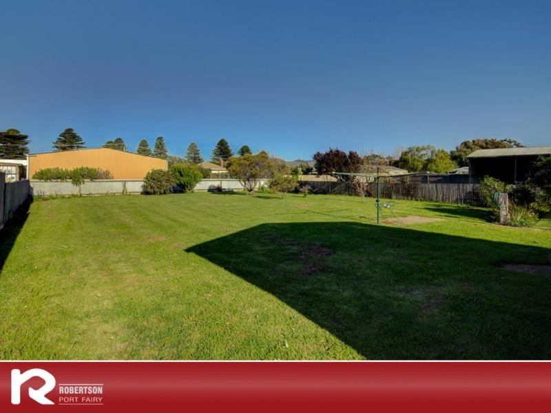 15 Albert Street, Port Fairy VIC 3284