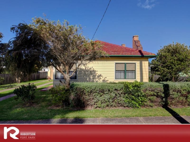 15 Albert Street, Port Fairy VIC 3284