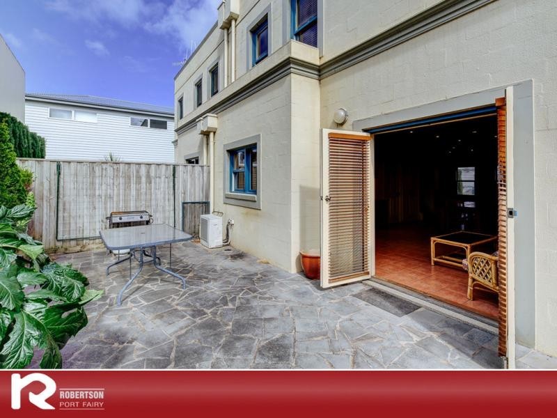 22 Cox Street, Port Fairy VIC 3284