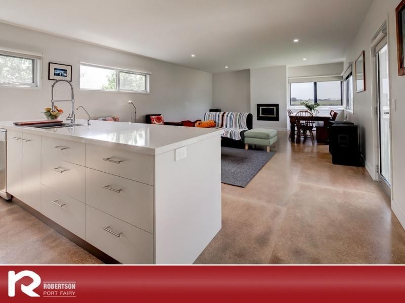 17 Mariner Court, Port Fairy VIC 3284