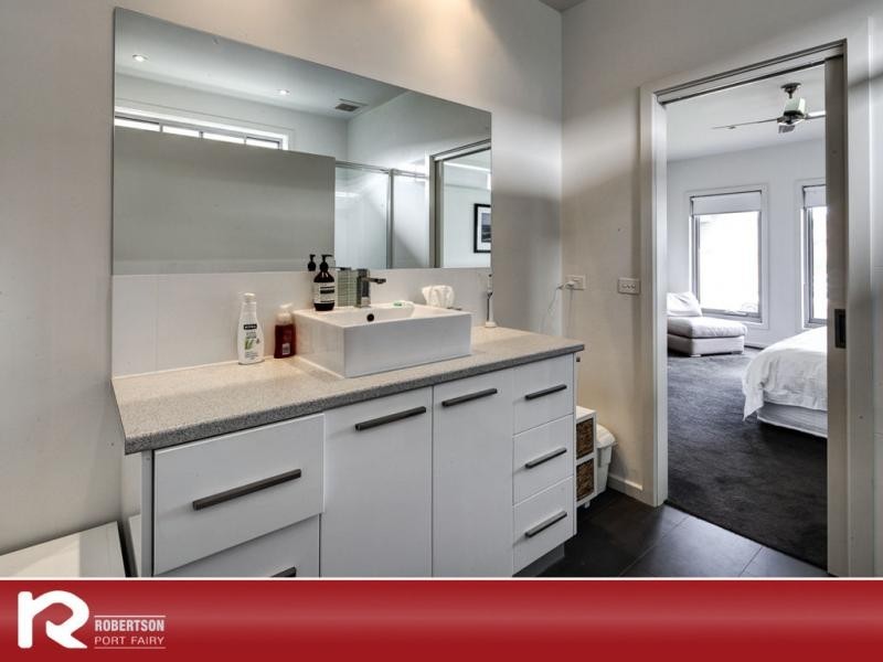 6 Mariner Court, Port Fairy VIC 3284