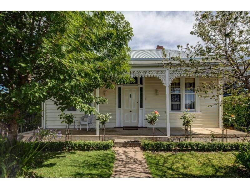 81 Cox Street, Port Fairy VIC 3284