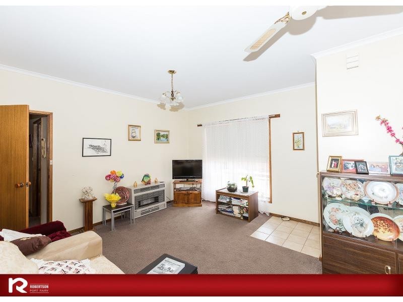 2/64 Cox Street, Port Fairy VIC 3284