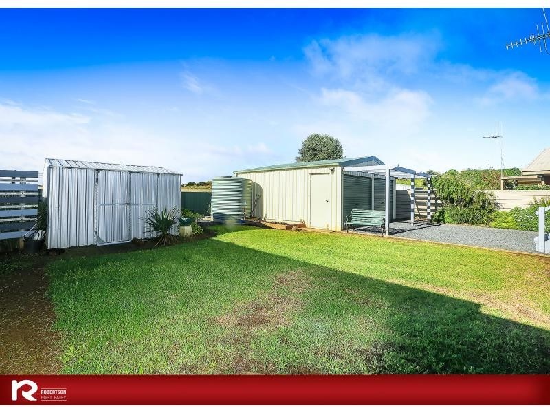 16 Mills Crescent, Port Fairy VIC 3284