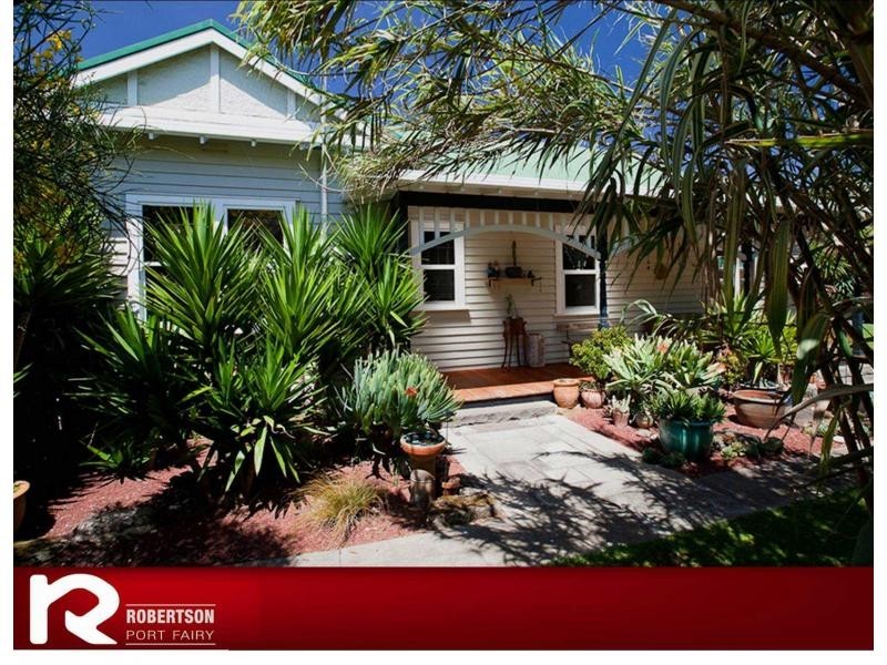 62 Princes Highway, Port Fairy VIC 3284