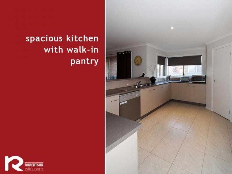 24 Dyson Street, Port Fairy VIC 3284