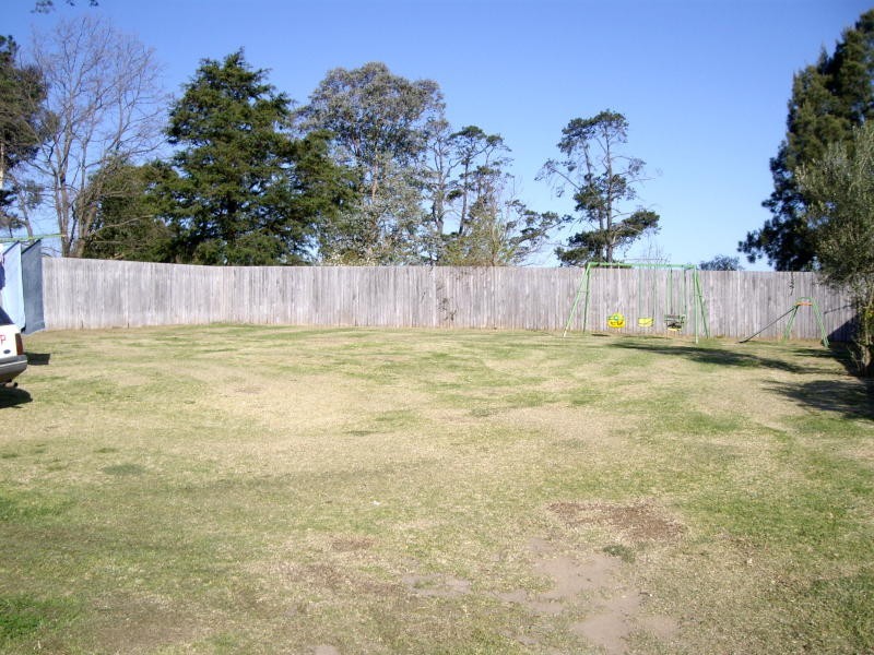 17 bank Street, Cobargo NSW 2550