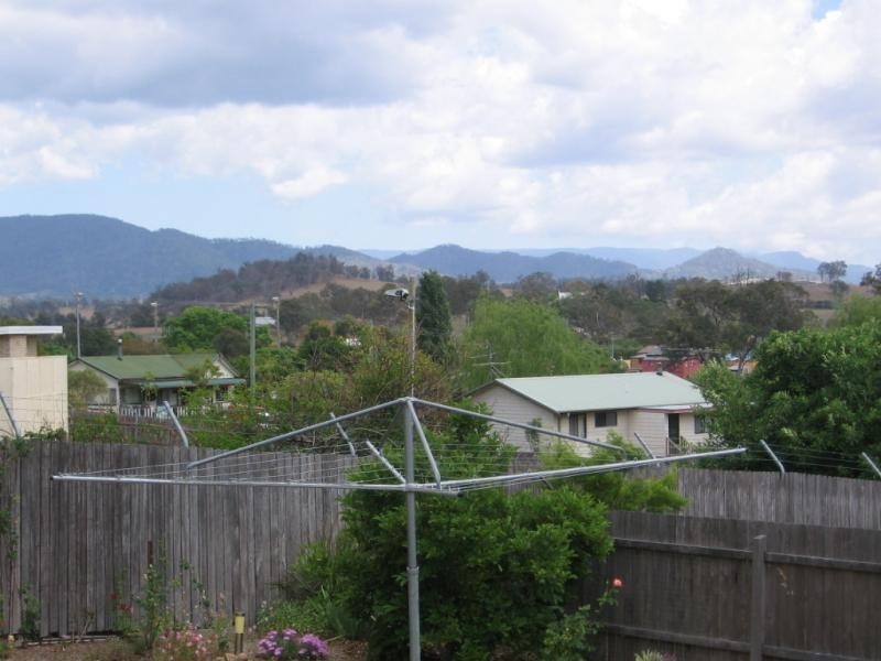 26 Hoyer Street, Cobargo NSW 2550