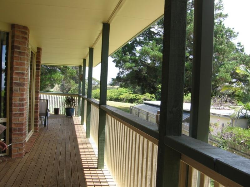 16 Mumbulla Street, Bermagui NSW 2546