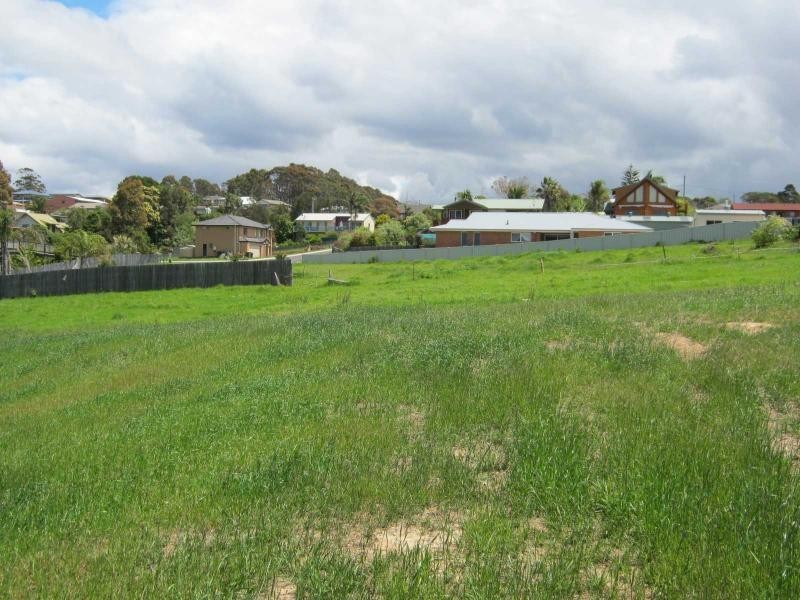 12 Hay Street, Bermagui NSW 2546