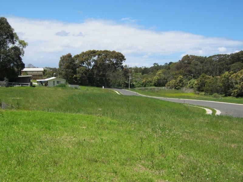 12 Hay Street, Bermagui NSW 2546