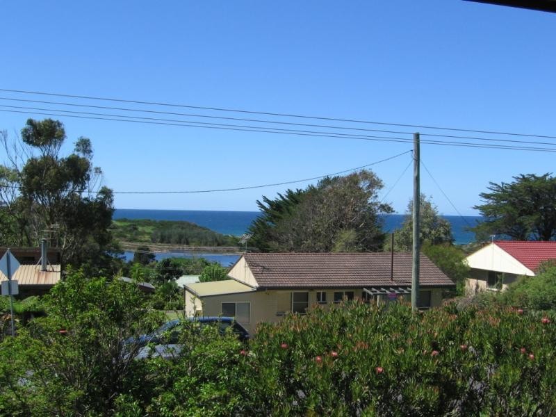 18 George Street, Bermagui NSW 2546