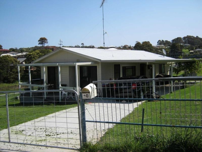 10 Hay Street, Bermagui NSW 2546