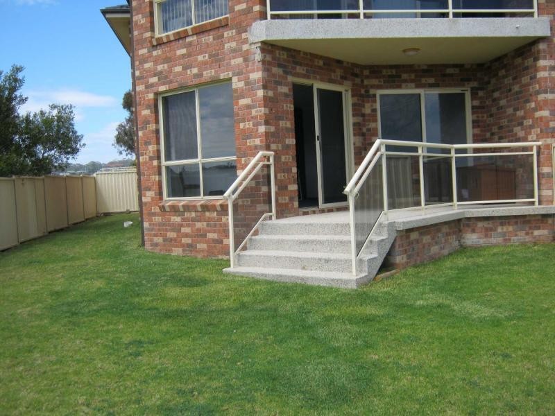 Unit 2/4 Carnago Street, Bermagui NSW 2546