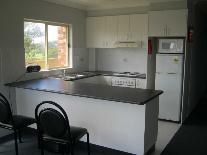 Unit 2/4 Carnago Street, Bermagui NSW 2546