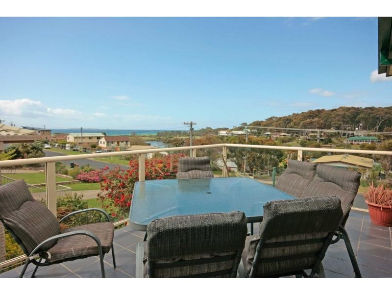 92 Cresswick Parade, Dalmeny NSW 2546