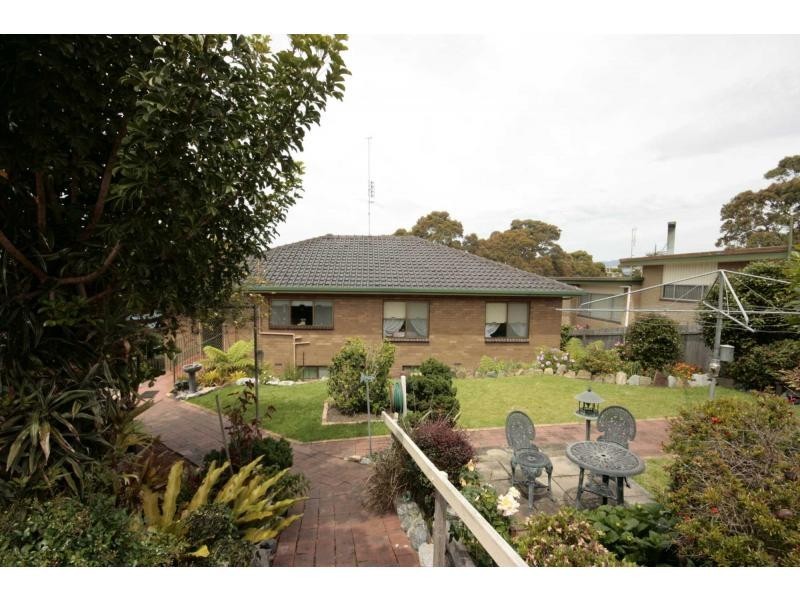 13 Clarke Street, Narooma NSW 2546