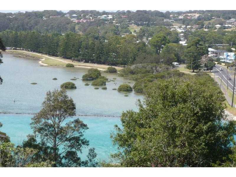 7 Hillcrest Avenue, Narooma NSW 2546