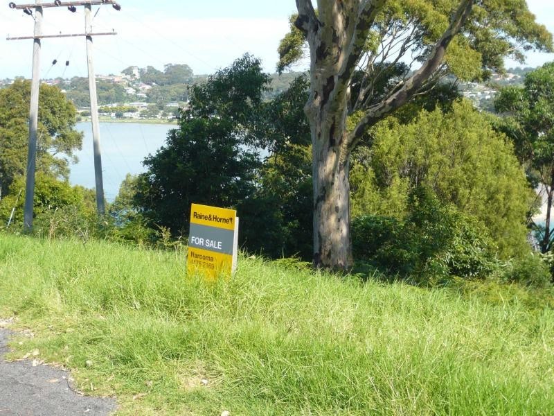 7 Hillcrest Avenue, Narooma NSW 2546