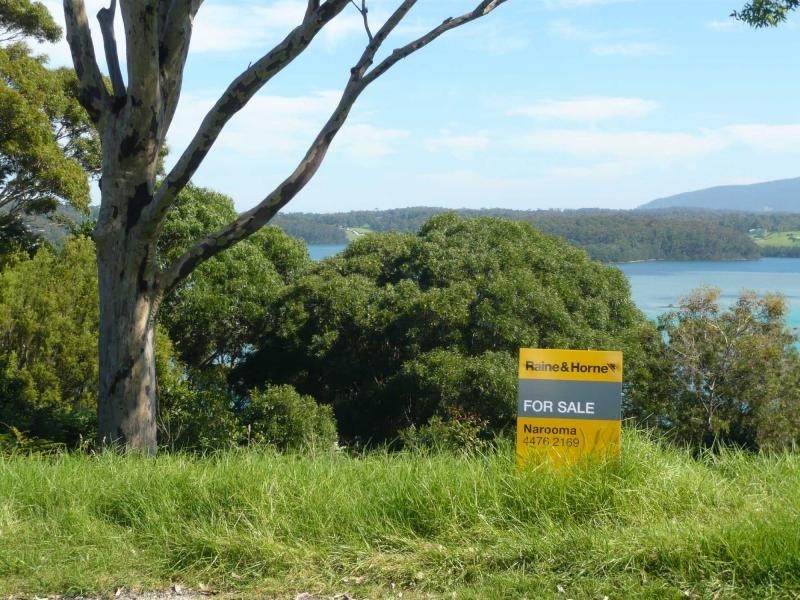 7 Hillcrest Avenue, Narooma NSW 2546