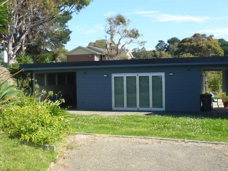 13 Dulling Street, Dalmeny NSW 2546