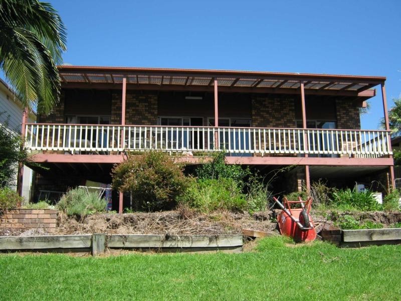 17 Lakeside Drive, Kianga NSW 2546