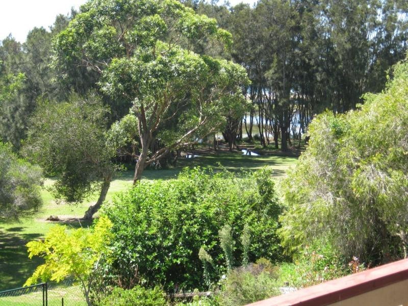 17 Lakeside Drive, Kianga NSW 2546