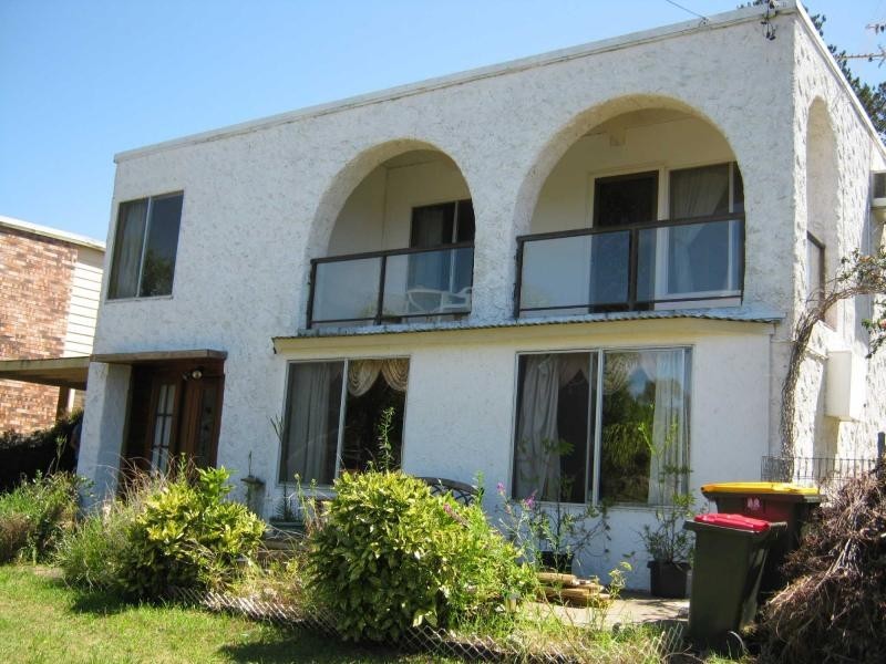 10 Nioka Street, Dalmeny NSW 2546