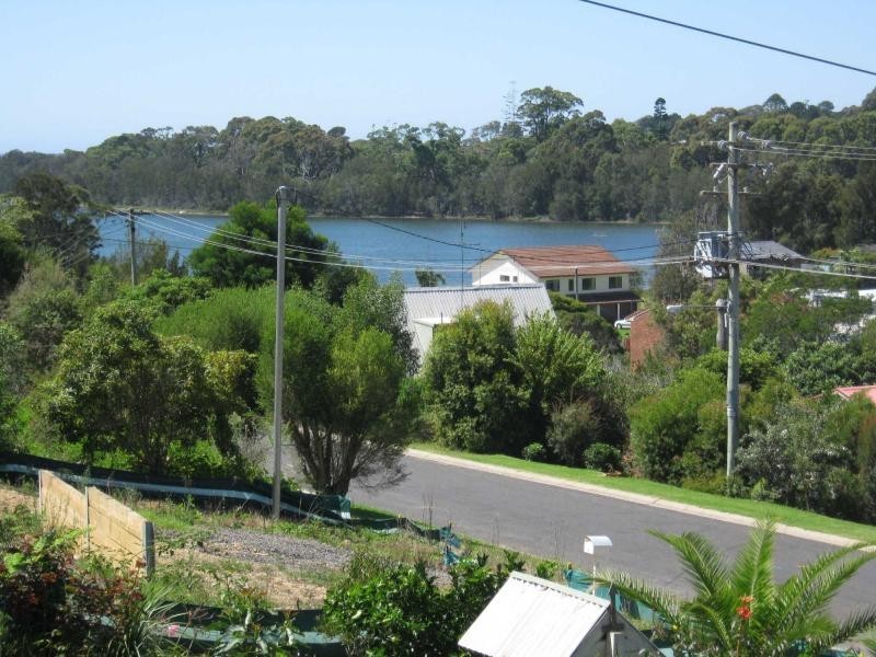 10 Nioka Street, Dalmeny NSW 2546