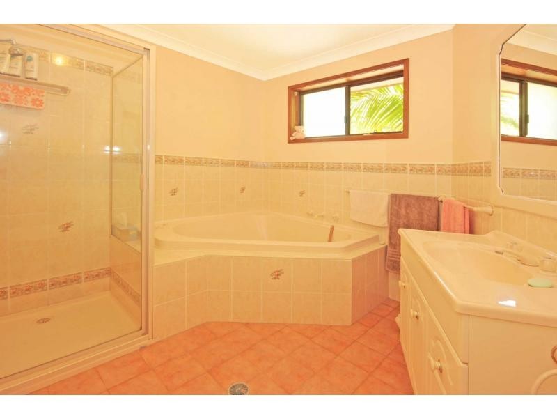 17 Johnston Way, Mystery Bay NSW 2546