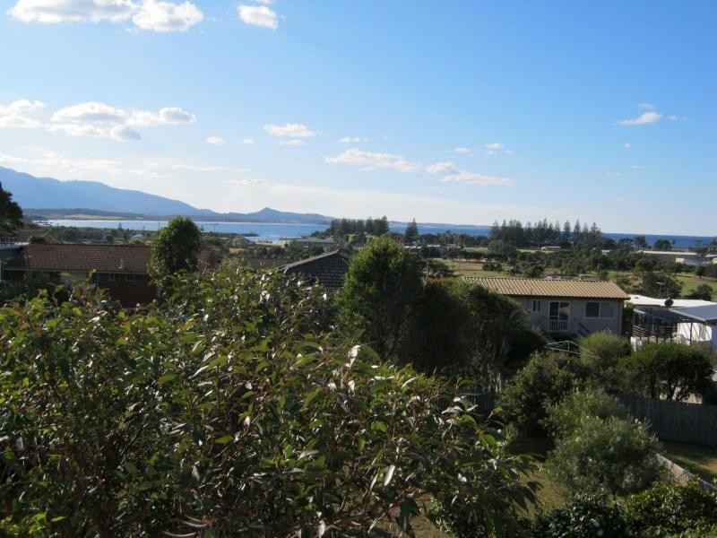 11 Welsh Street, Bermagui NSW 2546
