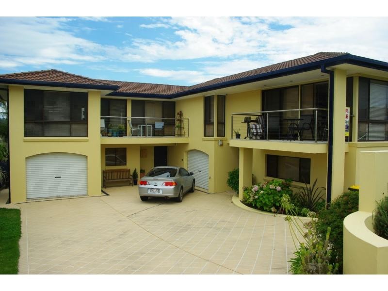 1 & 2./8 Jerimbutt Street, Bermagui NSW 2546