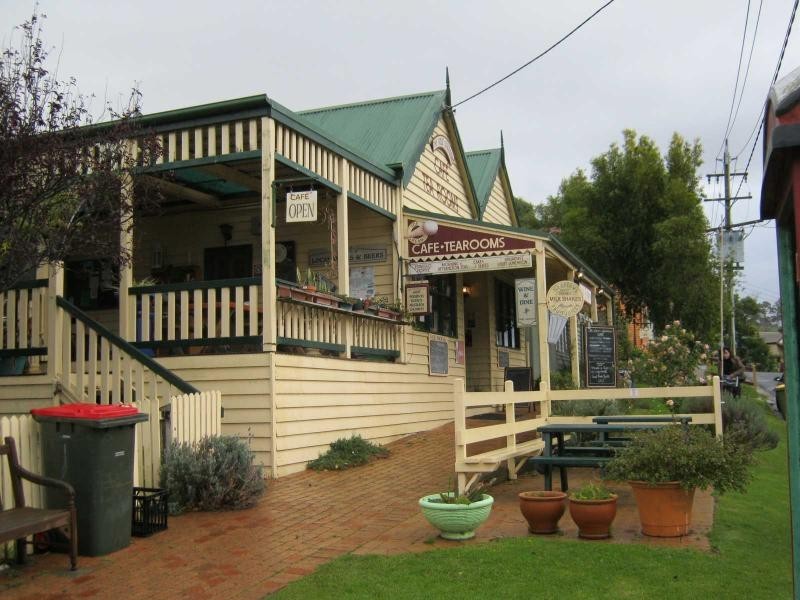 4 Bate Street, Central Tilba, Bermagui NSW 2546