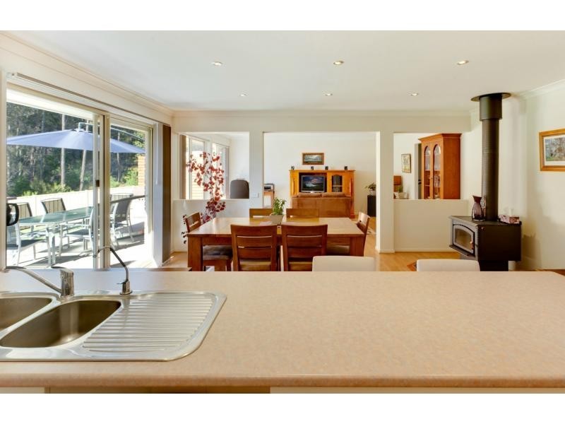 9 Seaview Court, Bermagui NSW 2546