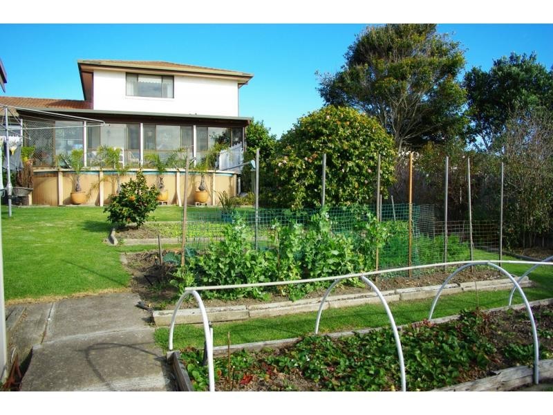 15 Paraboon Drive, Bermagui NSW 2546