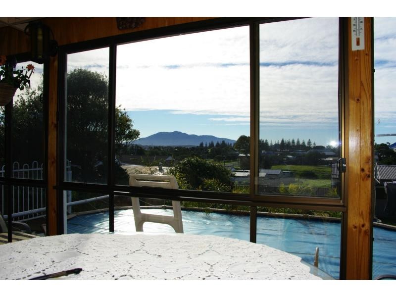 15 Paraboon Drive, Bermagui NSW 2546