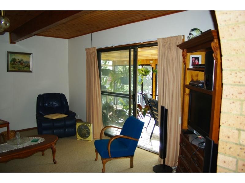 15 Paraboon Drive, Bermagui NSW 2546