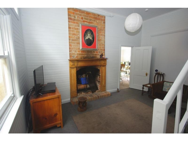 72 Princes Highway, Cobargo NSW 2550