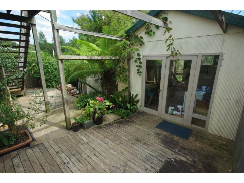 72 Princes Highway, Cobargo NSW 2550