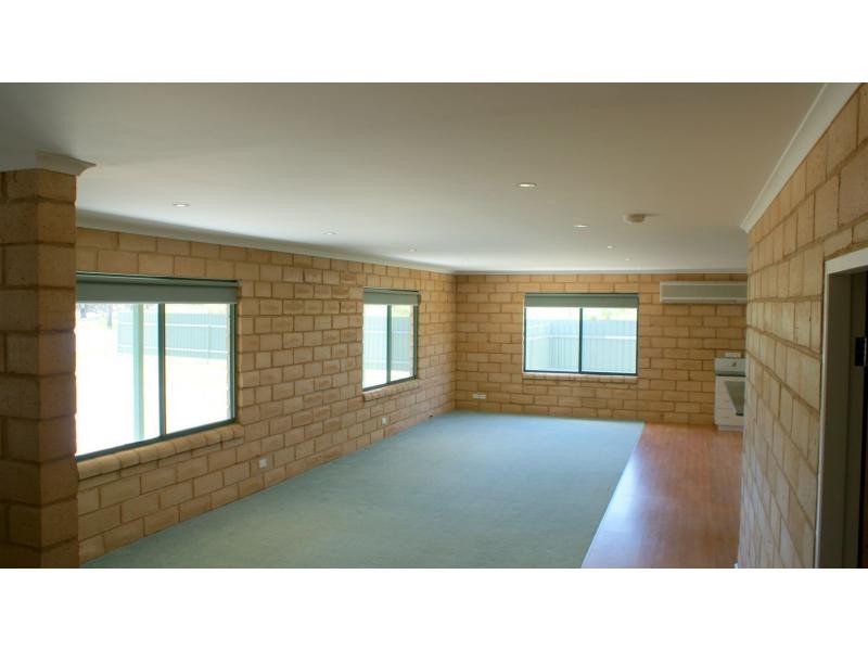 23 Hopetoun Street, Culcairn NSW 2660