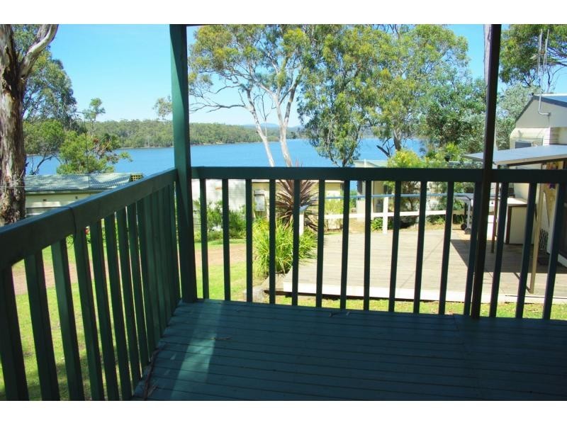 Van 100 Regatta Point Holiday Park , Wallaga Lake, Bermagui NSW 2546