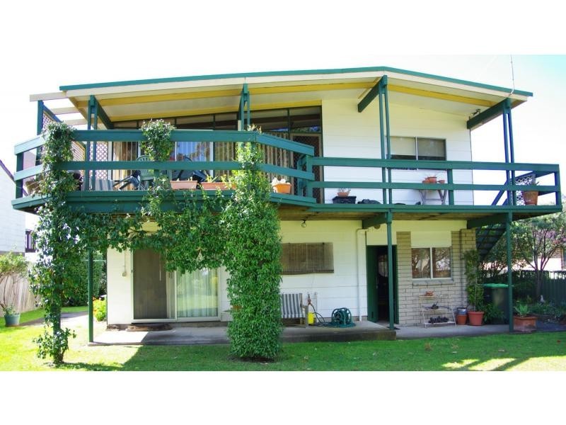 38 Mumbulla Street, Bermagui NSW 2546