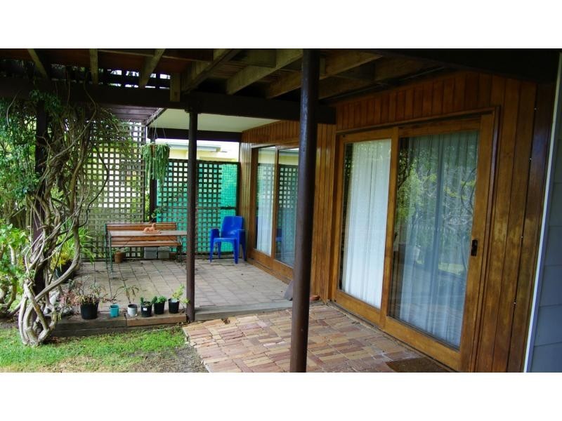 12 Sinclair Street, Bermagui NSW 2546