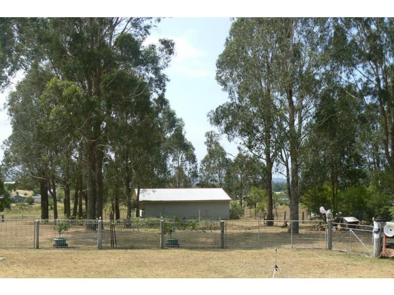 8 Albert Street, Moruya NSW 2537